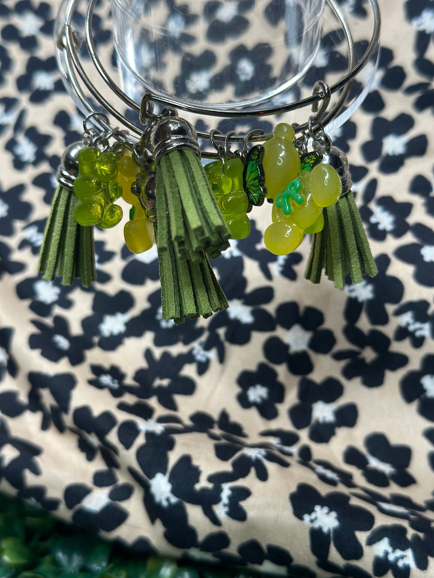 Yellow/green Bear